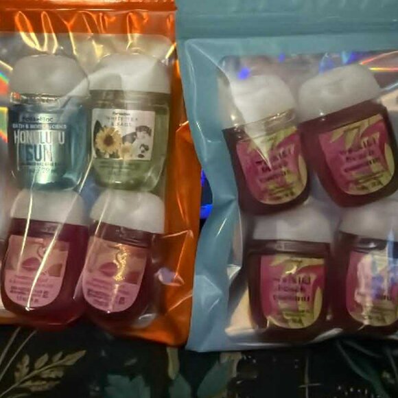 Bath & Body works set of 8 random hand sanitizers - Picture 1 of 1